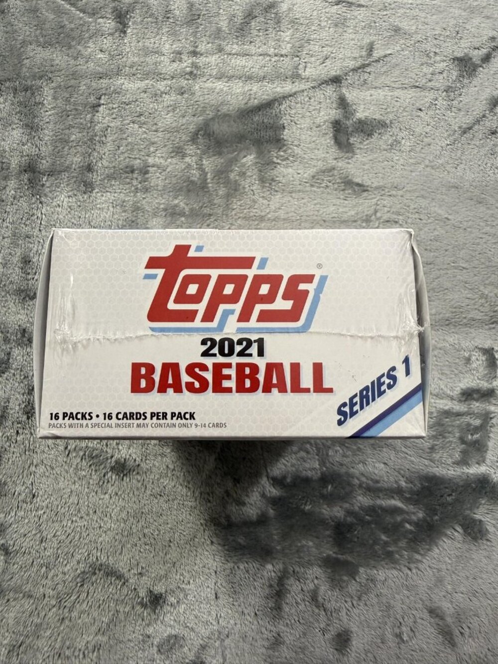 New 2021 Topps Baseball Series 1 Box 16 Packs 256 Cards MLB Bellinger Target - Picture 3 of 8